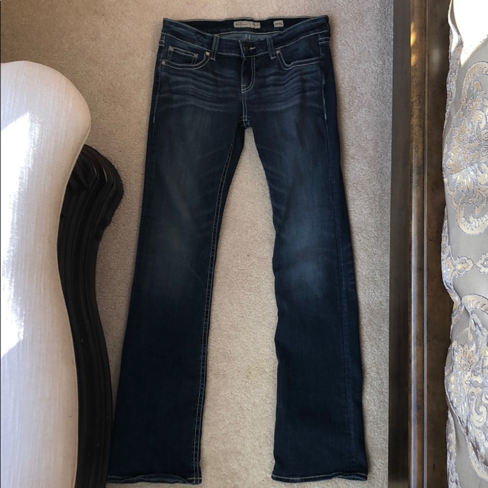 Buckle Jeans